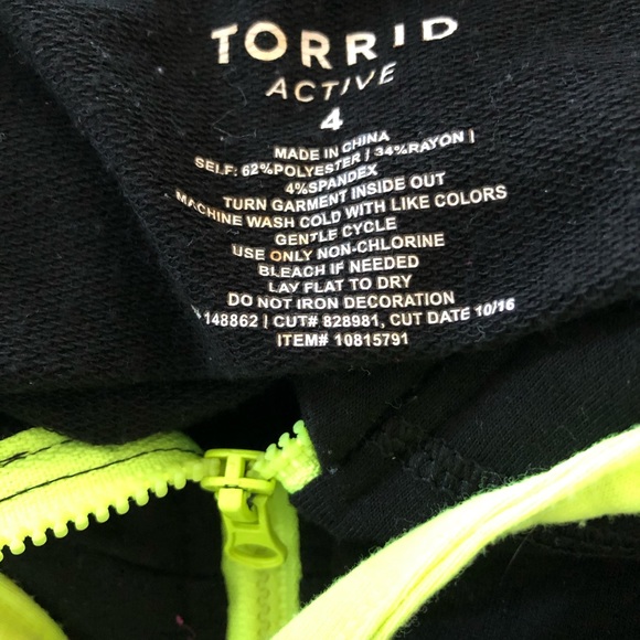 🔴SOLD🔴Torrid hoodie black and lime green trim - Picture 6 of 6